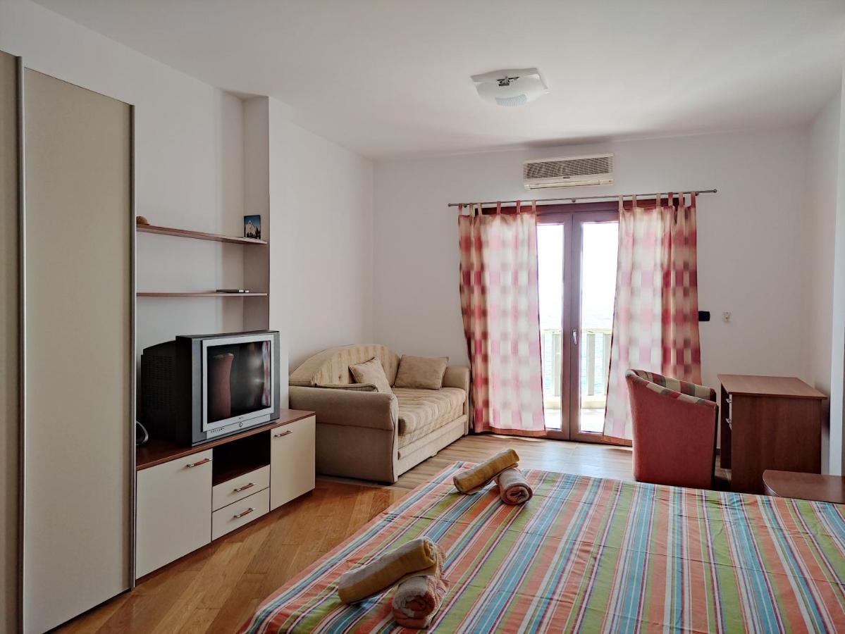 Apartments Altea 拉法洛维奇 外观 照片