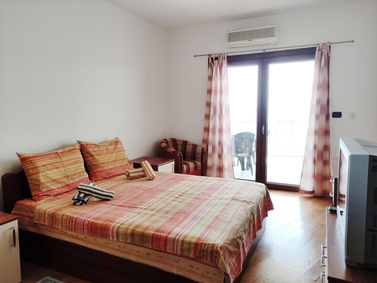 Apartments Altea 拉法洛维奇 外观 照片