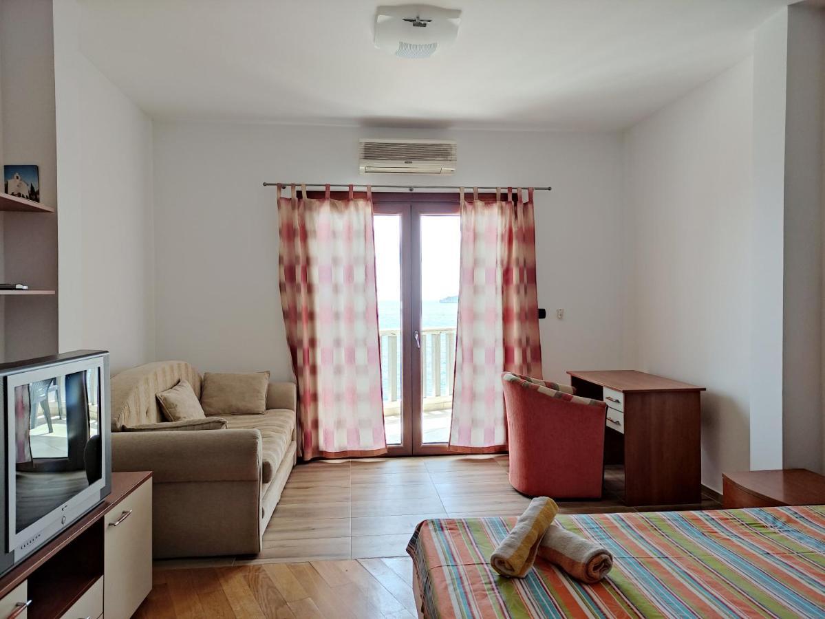 Apartments Altea 拉法洛维奇 外观 照片