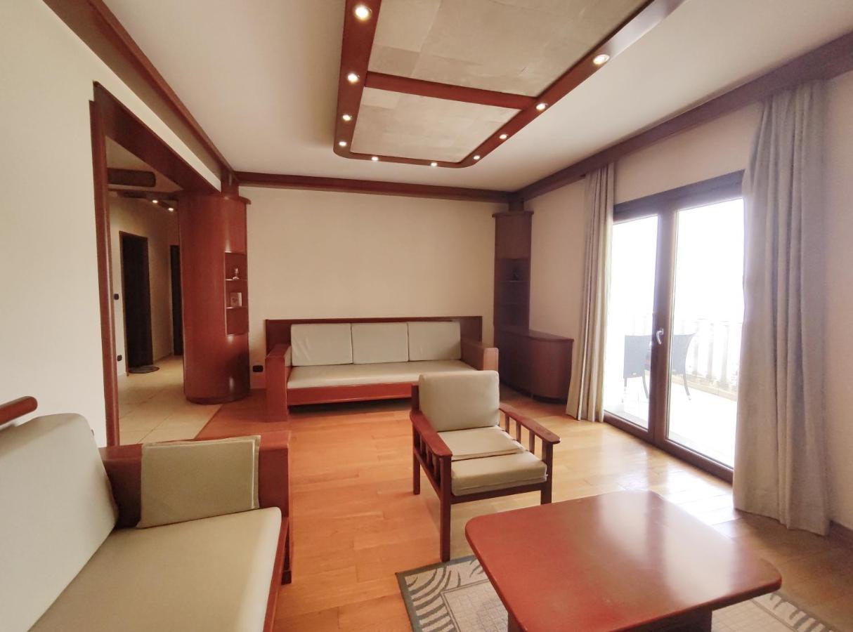 Apartments Altea 拉法洛维奇 外观 照片